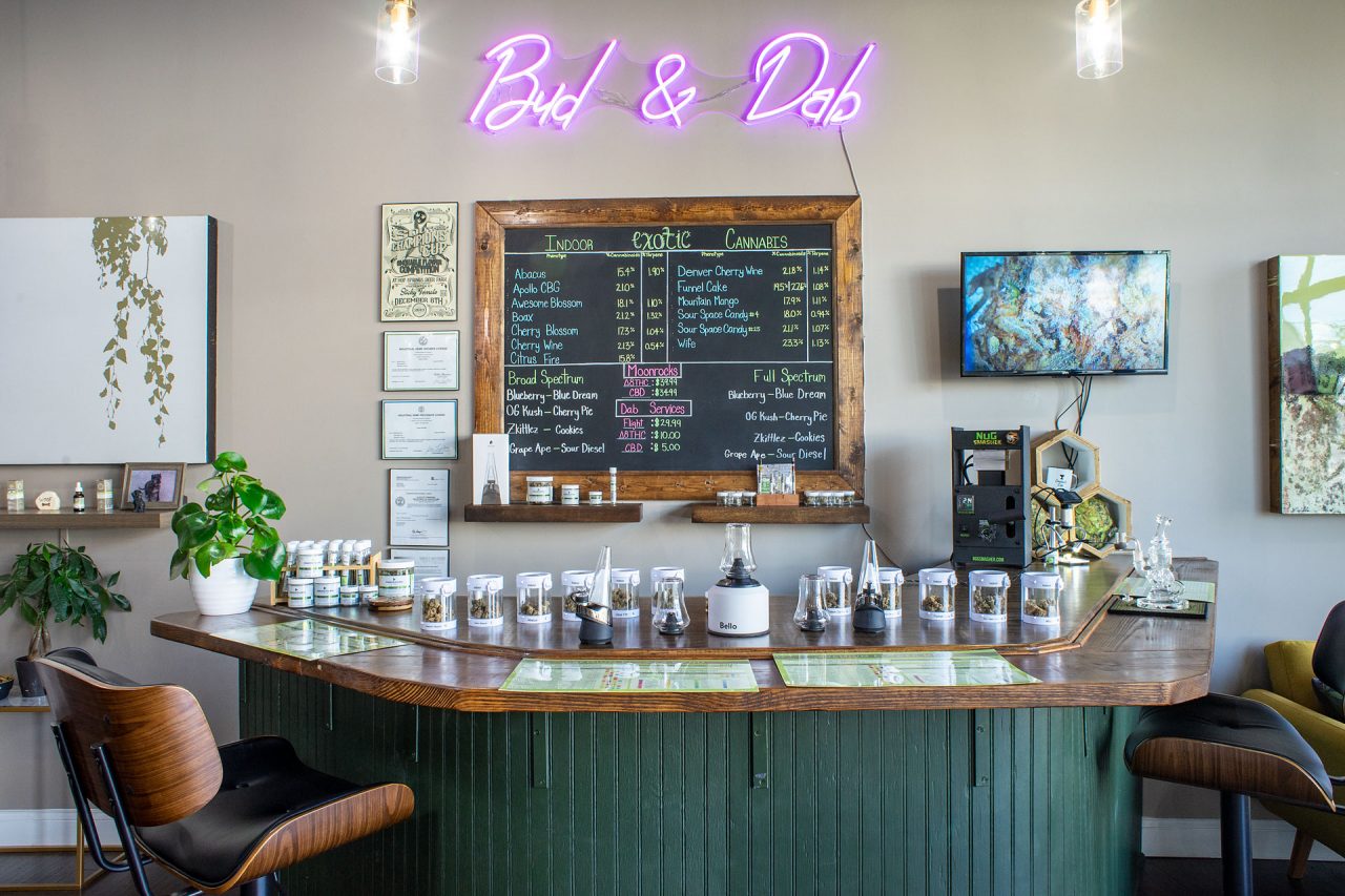 Dab Bar & Dispensary In-Store Experiences - The Holistic Connection - Center St Dispensary Big Cheef Weed Bar