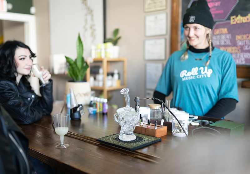Inside Nashville’s Cannabis Dab Bar and Dispensary Experience | The Holistic Connection
